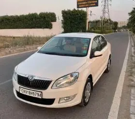 Skoda Rapid 1.6 MPI Elegance 2016