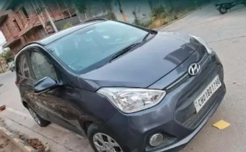 Hyundai Grand i10 Sportz CRDi 2015