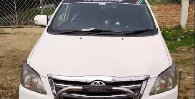 Toyota Innova 2.5 V 8 STR 2016