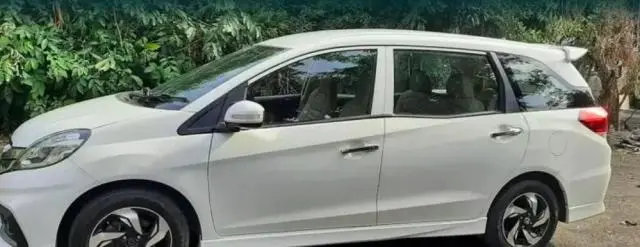 Honda Mobilio RS i-DTEC 2015