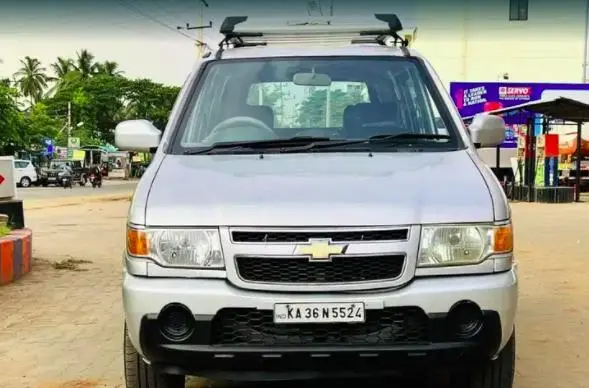 Chevrolet Tavera ELITE LS B3 10 STR BS III 2015