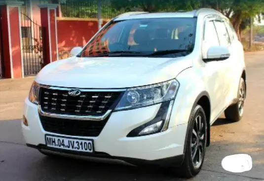 Mahindra XUV500 W11 2018