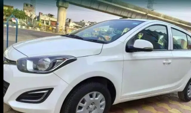 Hyundai i20 Magna 1.2 (O) 2014