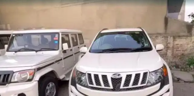 Mahindra XUV500 W8 2013