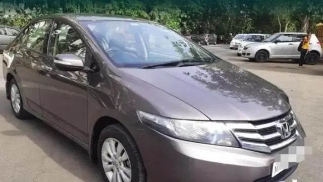 Honda City 1.5 V MT 2013