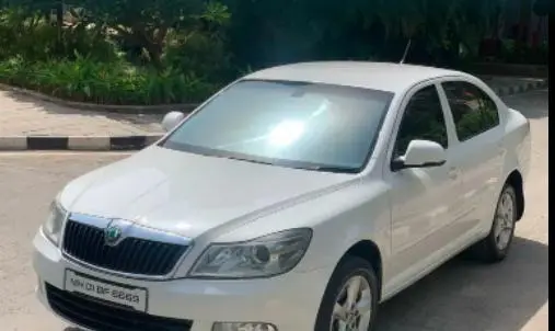 Skoda Laura ELEGANCE 2.0 TDI CR AT 2012