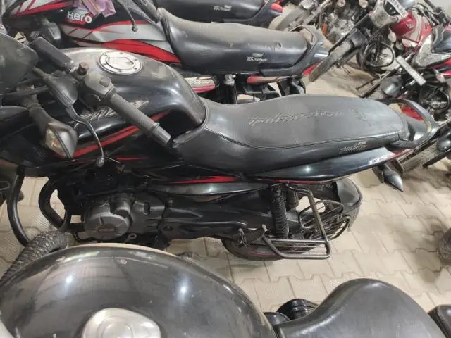 Bajaj Pulsar 135LS 2017