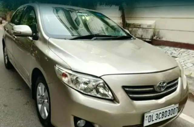 Toyota Corolla Altis 1.8 G 2010