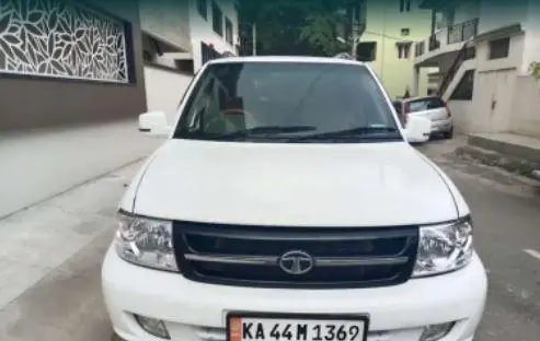 Tata Safari 4x2 LX DICOR 2010