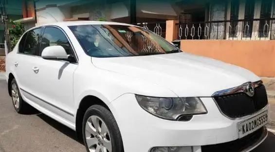 Skoda Superb ELEGANCE 2.0 TDI CR AT 2012