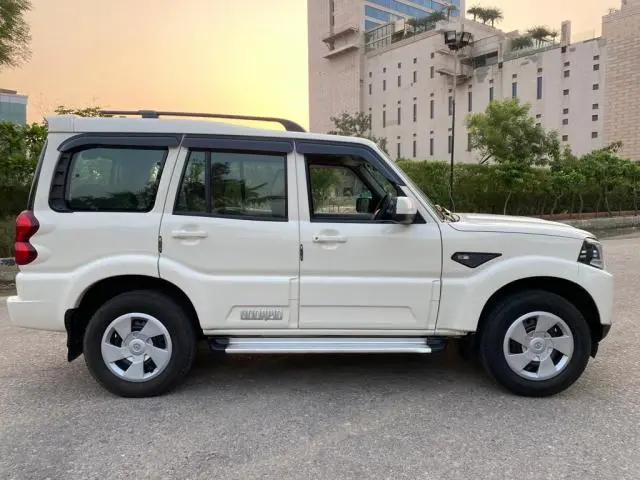 Mahindra Scorpio S5 2WD 2018