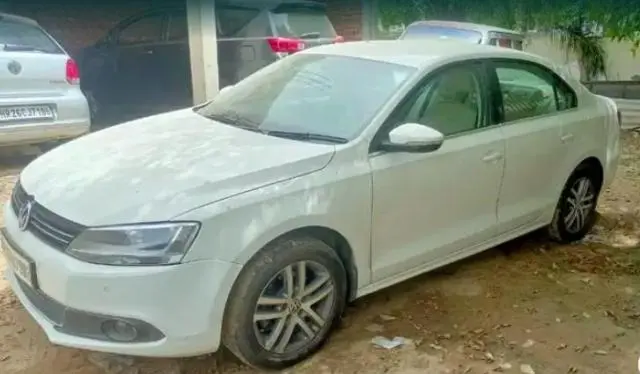 Volkswagen Jetta 2.0L TDI Highline 2012