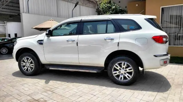 Ford Endeavour Titanium 3.2 4x4 AT 2018