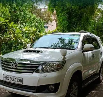 Toyota Fortuner 3.0 4X2 AT 2013