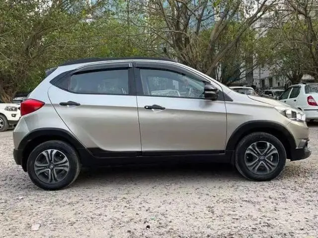 Tata Tiago NRG Petrol 2021