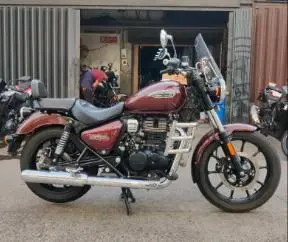 Royal Enfield Meteor 350 Stellar 2021