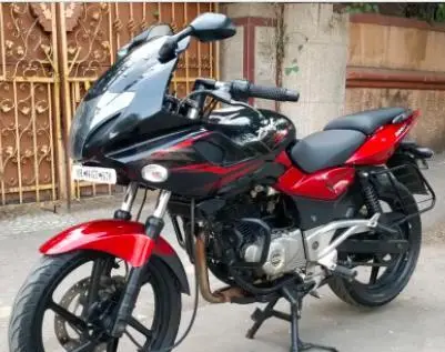 Bajaj Pulsar 220cc 2014