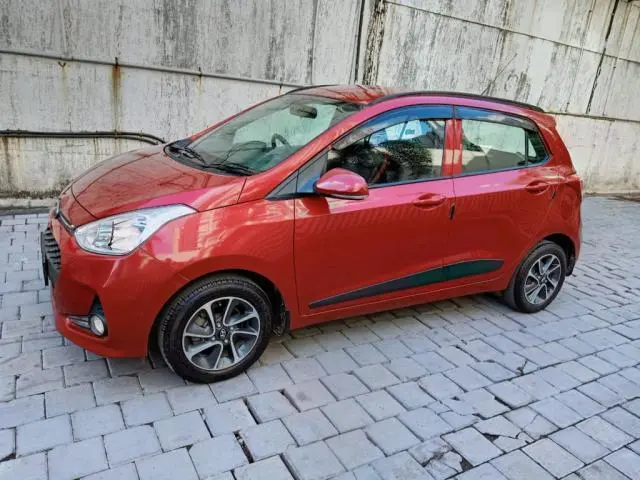 Hyundai Grand i10 Sportz (O) AT 1.2 Kappa VTVT 2017