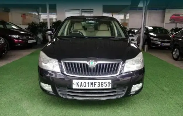 Skoda Laura L&K 2.0 TDI AT 2010