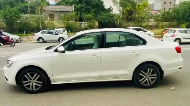 Volkswagen Jetta 2.0L TDI Highline 2014