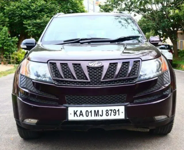 Mahindra XUV500 W8 2013