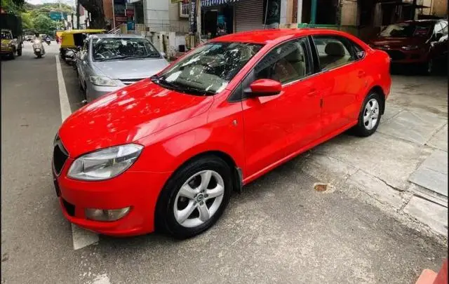 Skoda Rapid ELEGANCE 1.6 TDI MT 2012