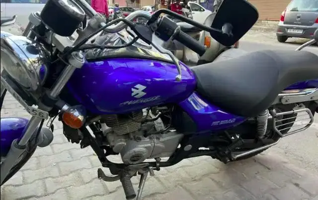 Bajaj Avenger 220cc 2014
