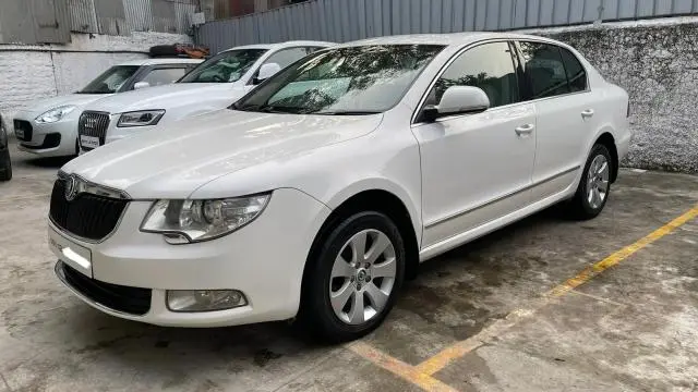 Skoda Superb ELEGANCE 2.0 TDI CR AT 2012