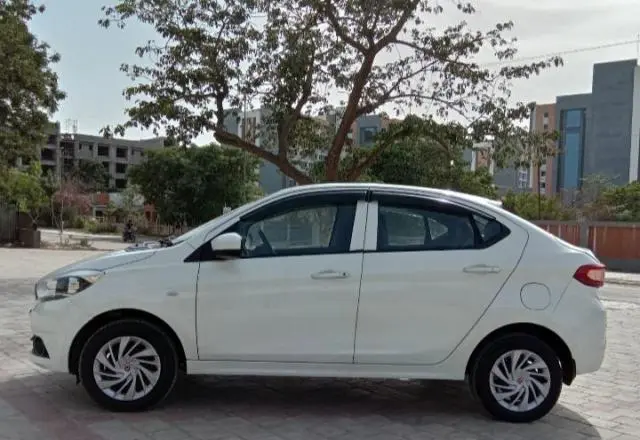 Tata Tiago Revotron XM 2018