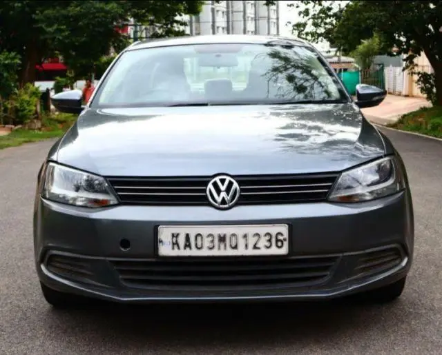 Volkswagen Jetta 2.0L TDI Trendline 2012