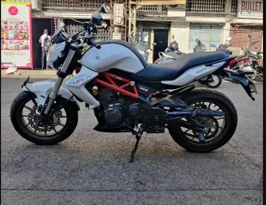 Benelli TNT 300 ABS 2019
