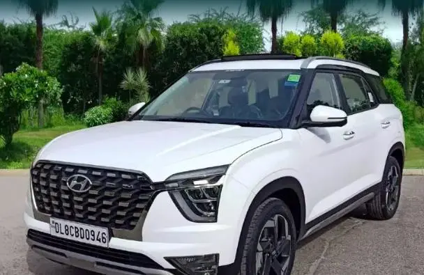 Hyundai Alcazar Platinum (O) 6 STR 2.0 Petrol AT 2022