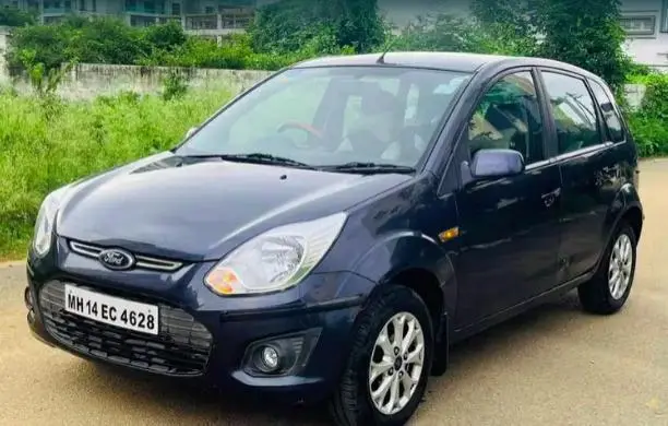 Ford Figo 1.2P TITANIUM MT 2013