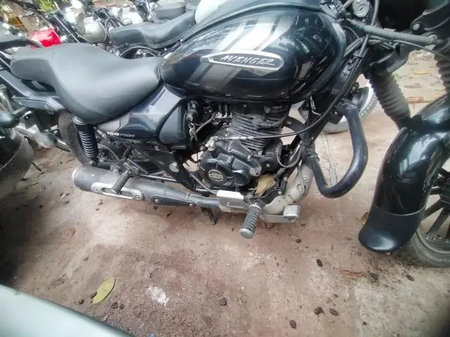 Bajaj Avenger Street 160 ABS FI BS6 2020