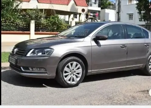 Volkswagen Passat Highline 2.0 TDI AT 2011