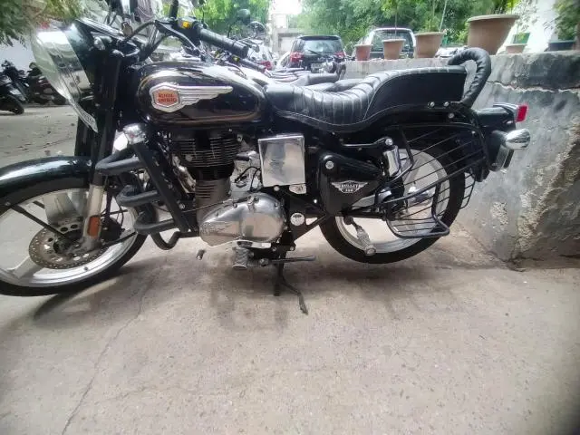 Royal Enfield Standard 350cc 2021