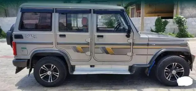 Mahindra Bolero SLX 2009
