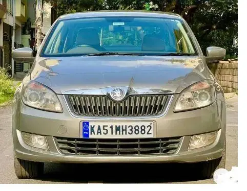 Skoda Rapid 1.5 TDI CR Elegance AT 2015