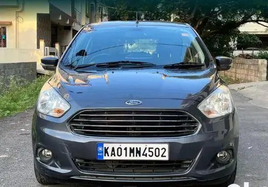Ford Figo 1.2P TITANIUM MT 2016