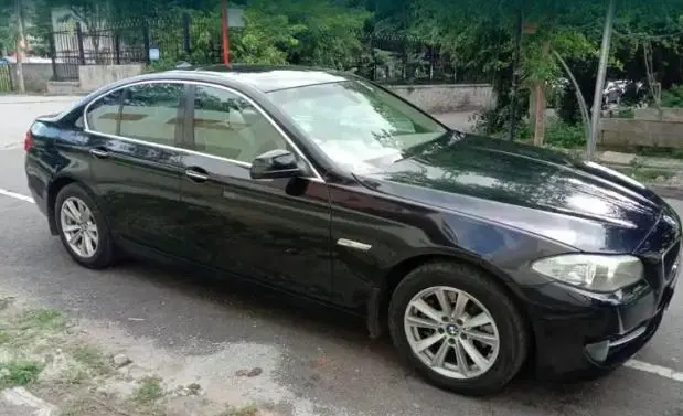 BMW 5 Series 520D LUXURY LINE 2013