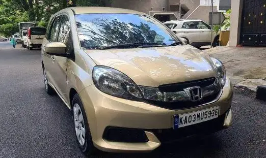 Honda Mobilio S i-DTEC 2014