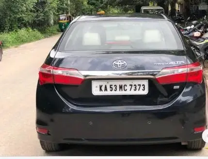Toyota Corolla Altis 1.8 GL 2015