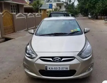 Hyundai Verna FLUIDIC 1.6 CRDI SX 2011