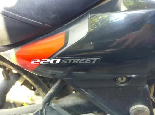 Bajaj Avenger Street 220 2018