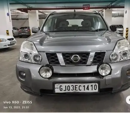 Nissan X-Trail SLX MT 2011