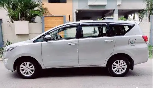 Toyota Innova Crysta 2.4 G 7 STR BS6 2020