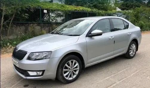 Skoda Octavia 2.0 TDI CR AMBITION AT 2014