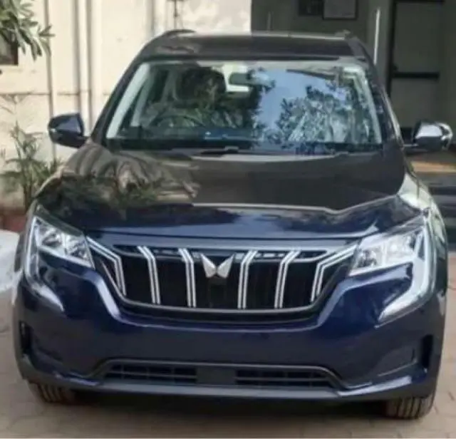 Mahindra XUV700 MX Petrol MT 5 STR 2022