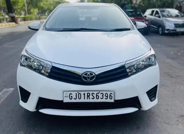 Toyota Corolla Altis 1.8 J 2016