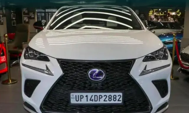 Lexus NX 300H F-Sport 2018